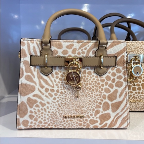 Michael Kors
Hamilton Small Satchel Leather - Picture 14 of 16